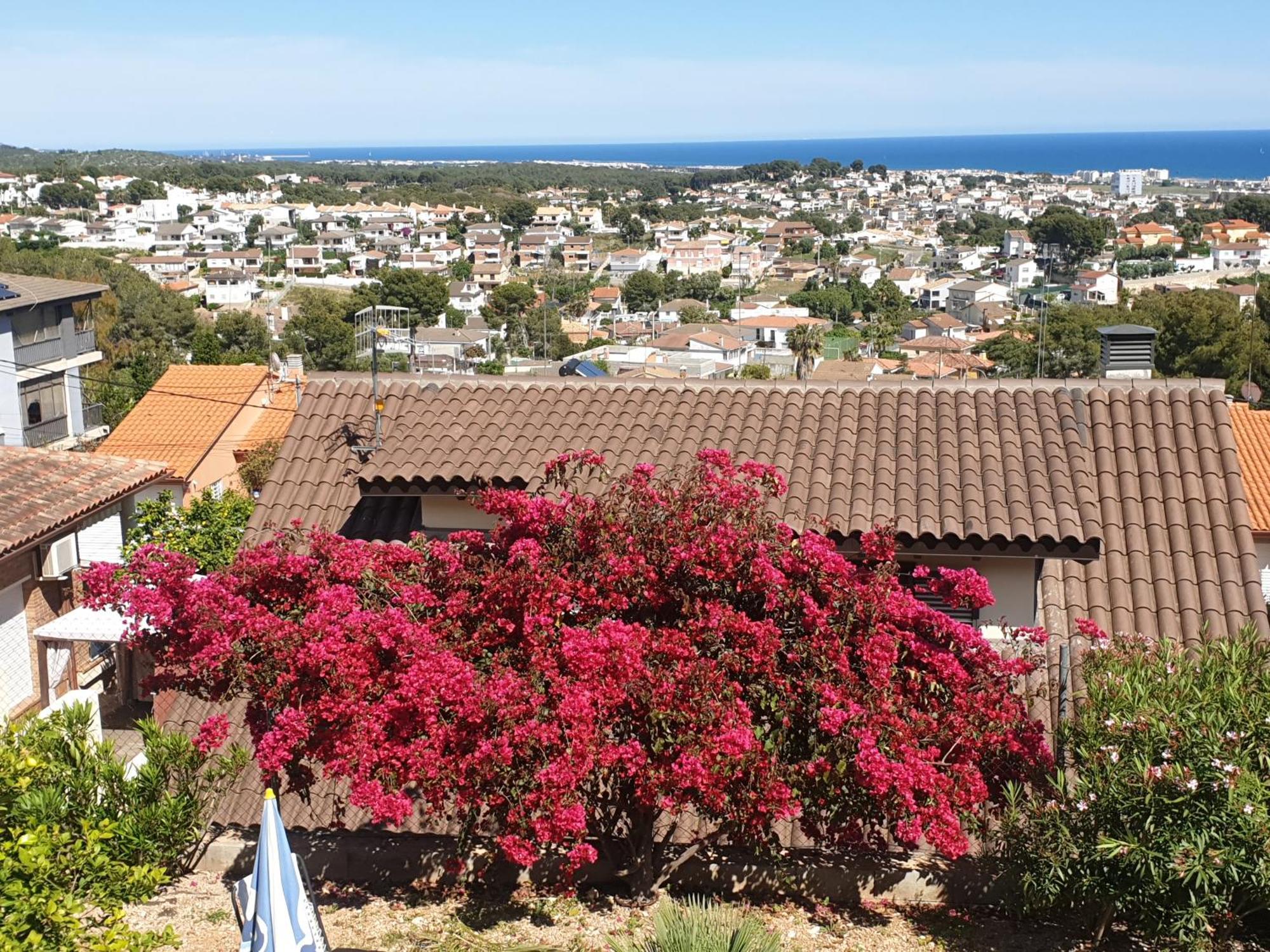 Precioso Apartamento Con Vista Al Mar Calafell Exterior photo